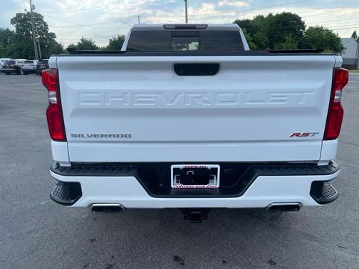 Summit White 2019 Chevrolet Silverado 1500 RST