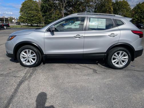 2017 Nissan Rogue Sport SV