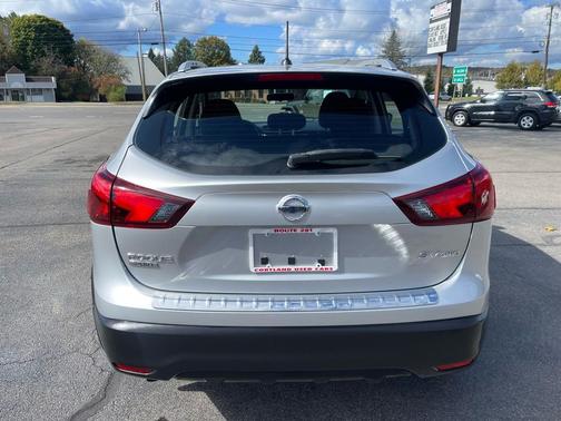 2017 Nissan Rogue Sport SV