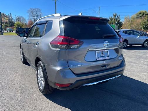 2020 Nissan Rogue SV