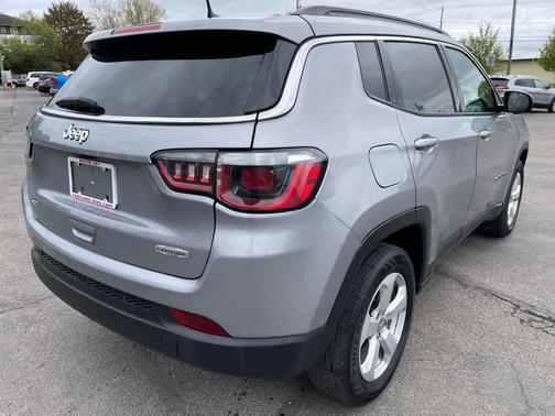 Billet Silver Metallic Clearcoat 2019 Jeep Compass Latitude