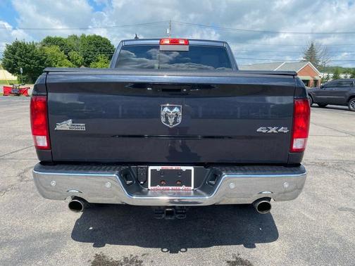 Maximum Steel Metallic Clearcoat 2018 RAM 1500 Big Horn