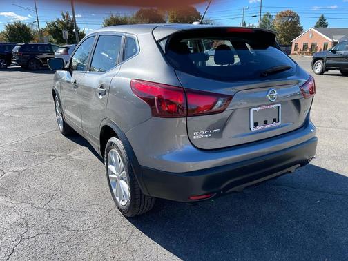 2018 Nissan Rogue Sport S
