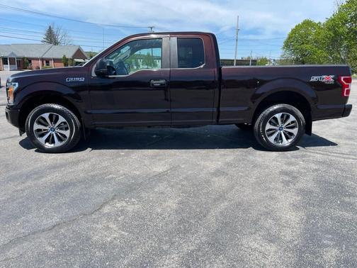 Magma Red Metallic 2019 Ford F-150 XL