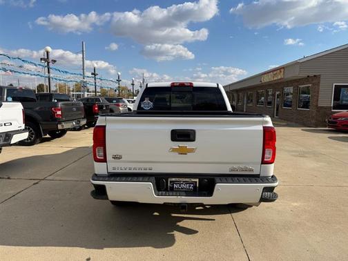 2017 Chevrolet Silverado 1500 High Country