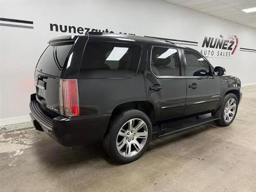 2012 Cadillac Escalade Premium