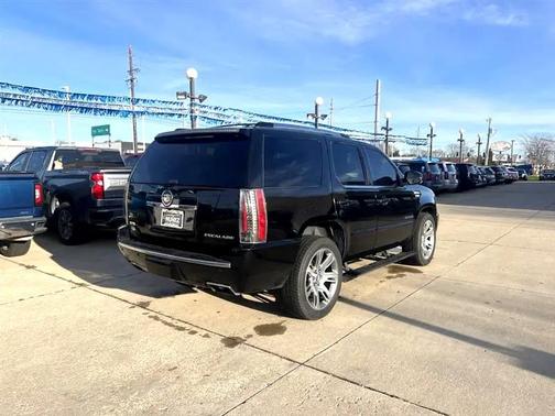 2012 Cadillac Escalade Premium