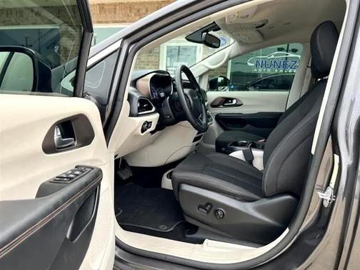 2019 Chrysler Pacifica Touring Plus