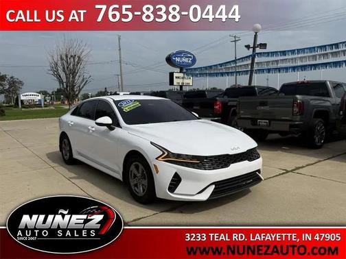 Glacial White Pearl 2022 Kia K5 LXS