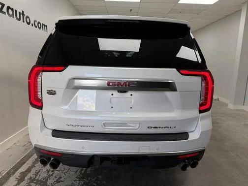 White Frost Tricoat 2021 GMC Yukon Denali