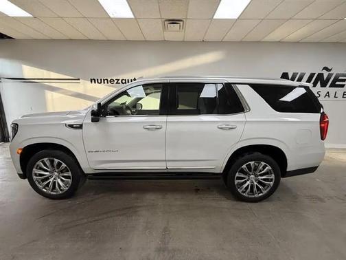 White Frost Tricoat 2021 GMC Yukon Denali