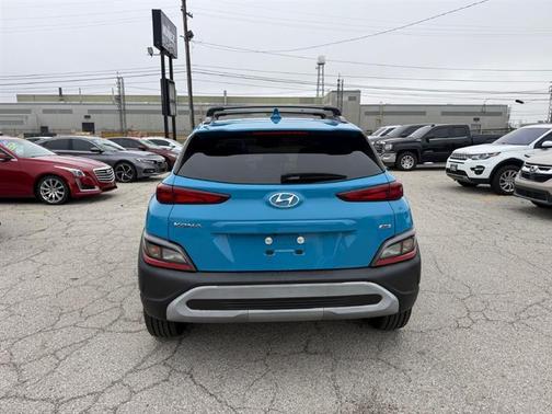 2022 Hyundai KONA SEL