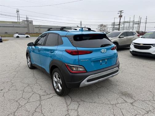 2022 Hyundai KONA SEL