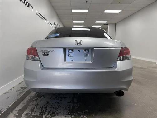 Polished Metal Metallic 2009 Honda Accord LX-P