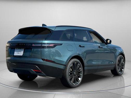 2026 Land Rover Range Rover Velar P250 SE R-Dynamic