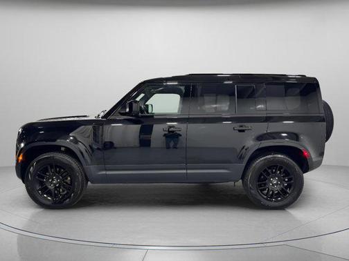 2025 Land Rover Defender 110 P300