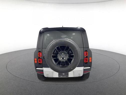 Santorini Black Metallic 2025 Land Rover Defender 110 P300
