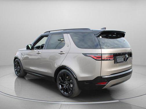 2025 Land Rover Discovery P360 Dynamic SE