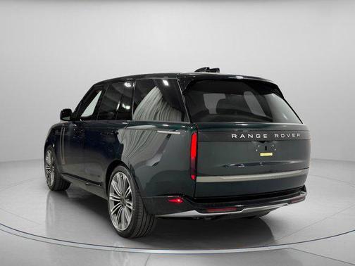 2026 Land Rover Range Rover P530 SE