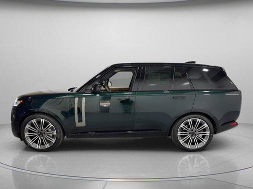 2026 Land Rover Range Rover P530 SE
