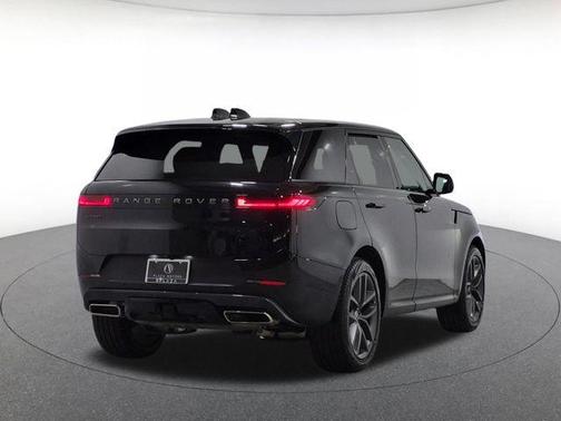 Santorini Black Metallic 2025 Land Rover Range Rover Sport SE