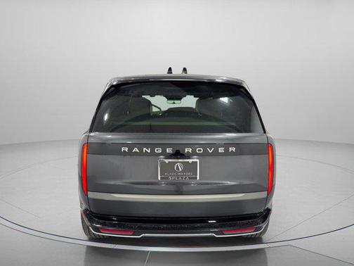 2026 Land Rover Range Rover P400 SE