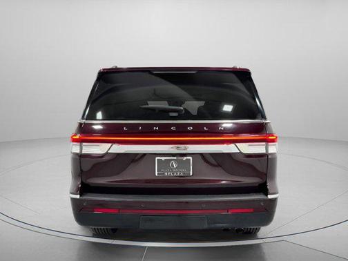 2024 Lincoln Navigator Premiere