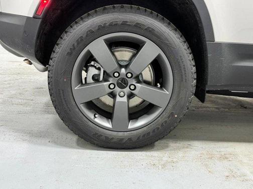 2026 Land Rover Defender P300 S