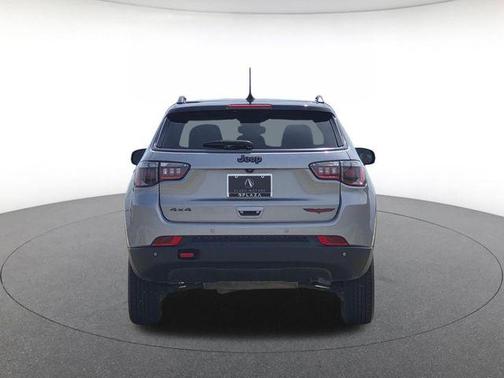 Billet Silver Metallic Clearcoat 2022 Jeep Compass Trailhawk