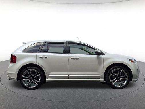 White Platinum Metallic Tri-Coat 2014 Ford Edge Sport