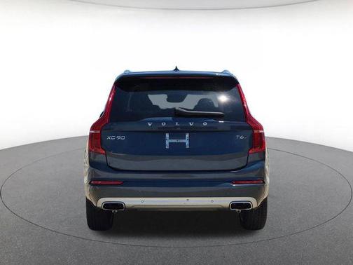 Denim Blue Metallic 2021 Volvo XC90 T6 Momentum