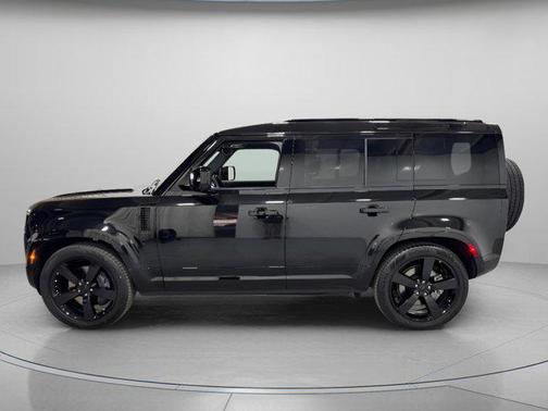 2026 Land Rover Defender P400 X-Dynamic SE