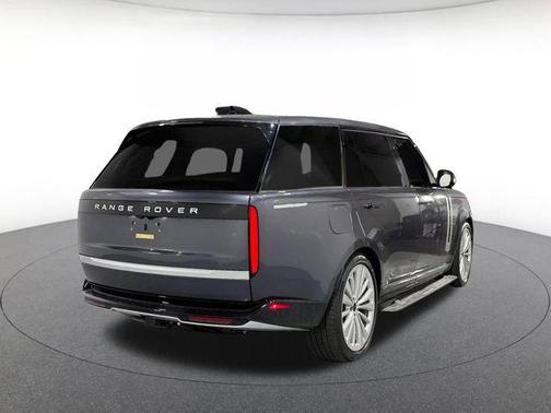 Amethyst 2026 Land Rover Range Rover P530 Autobiography