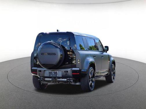 Carpathian Grey Prem Met 2026 Land Rover Defender 110 V8