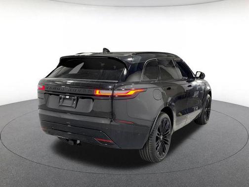 Santorini 2026 Land Rover Range Rover Velar P400 Dynamic SE