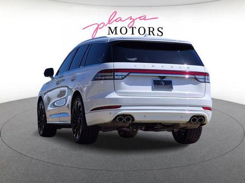 Pristine White Metallic Tri-Coat 2022 Lincoln Aviator Reserve