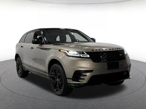Lantau Bronze Metallic 2023 Land Rover Range Rover Velar P400 HST
