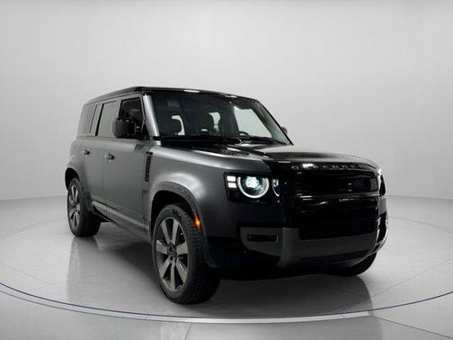 2026 Land Rover Defender 110 V8