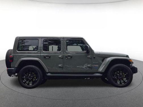 Sting-Gray Clearcoat 2022 Jeep Wrangler Unlimited 4xe Sahara