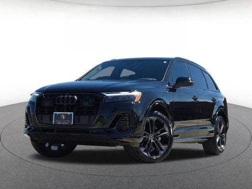 Mythos Black Metallic 2025 Audi Q7 55 Premium Plus