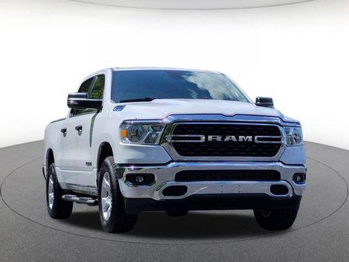 Bright White Clearcoat 2023 RAM 1500 Big Horn/Lone Star