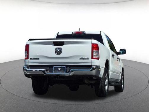 Bright White Clearcoat 2023 RAM 1500 Big Horn/Lone Star