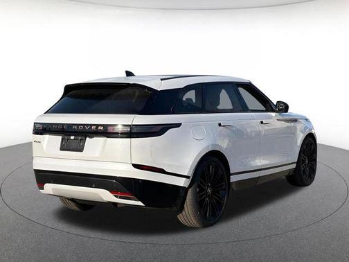 Ostuni Pearl Wht Prem Met 2026 Land Rover Range Rover Velar Autobiography