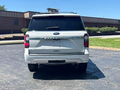 Star White Metallic Tri-Coat 2021 Ford Expedition Max Platinum