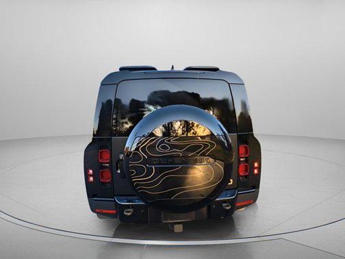 2023 Land Rover Defender 130 SE