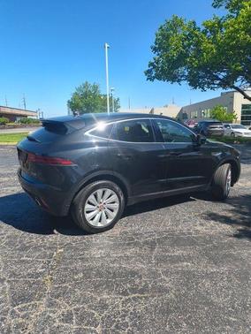Santorini Black Metallic 2018 Jaguar E-PACE SE