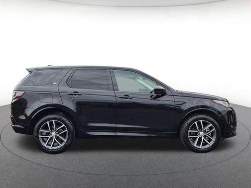 Santorini Black Metallic 2025 Land Rover Discovery Sport S