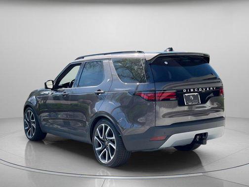 2025 Land Rover Discovery P300 S