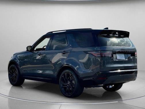 2025 Land Rover Discovery P300 Dynamic SE
