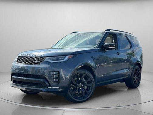 2025 Land Rover Discovery P300 Dynamic SE
